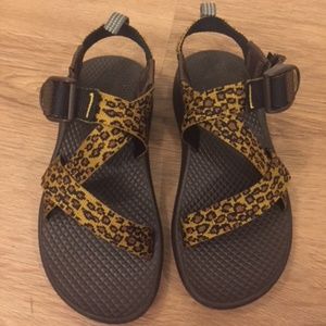 Leopard Chaco's